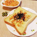 ＴＯＭＯ ＹＵ's cooksnap of when they made 朝食簡単5分☆鮭フレークトースト●鮭マヨ.