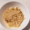 1000F's cooksnap of when they made 簡単：レンジ：えのきだけ白だしポン酢和え.