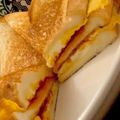 MULA's cooksnap of when they made フライパンでホットサンド.