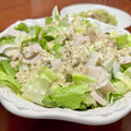 Superlittleboo's cooksnap of when they made 61簡単　レタスと玉ねぎ、ハムのサラダ.