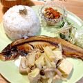 YUH♡ママ's cooksnap of when they made キャベツと高野豆腐のコンソメスープ煮.