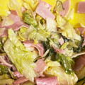 クック1GP4KR☆'s cooksnap of when they made レタスときゅうりとカニカマのサラダ.