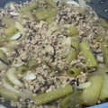 ＋ぁやゃん＋'s cooksnap of when they made 簡単！美味しい！ふきとひき肉のそぼろ煮♪.