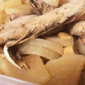 ミレーちゃん's cooksnap of when they made はまちのあらと大根の煮物.