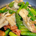やよい・M's cooksnap of when they made 超簡単！アスパラと舞茸のバター炒め.