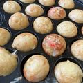 papikun's cooksnap of when they made 小麦粉&計量カップで簡単♡関西人たこ焼き.