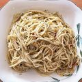 Phamvandon's cooksnap of when they made ペペロンチーノ風白だしパスタ.