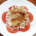YCHキッチン's cooksnap of when they made 新玉ねぎとトマトのだしうまサラダ　　　　.