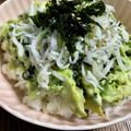 ☆さぶ☆☆'s cooksnap of when they made 韓国海苔入り！アボマヨしらす丼.