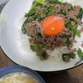 yukari's cooksnap of when they made 挽き肉とニラの簡単スタミナ丼.