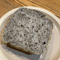 ゆみらんたん's cooksnap of when they made 黒ゴマ食パン【ＨＢで簡単】.