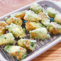 Aloha☆★'s cooksnap of when they made ちくわとチーズの磯辺揚げ.