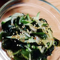 ちかﾁｬﾝ☆'s cooksnap of when they made 簡単！新玉ねぎとワカメのサラダ.