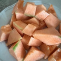 Yokchina's cooksnap of when they made 簡単！メロンの切り方.