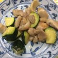 ほもさぴくろまによん's cooksnap of when they made 鶏もも肉とズッキーニの醤油炒め.