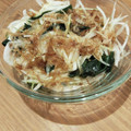 呑み食いずぼらママ's cooksnap of when they made 簡単！新玉ねぎとワカメのサラダ.