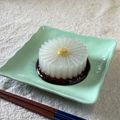 かっちゃん杉's cooksnap of when they made 飾り切りの菊の花で！レンチン風呂吹き大根.
