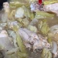 おかんのだいどころ's cooksnap of when they made 梅干しで疲労回復♪鶏手羽元の塩スープ.
