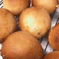 だんこいもころ's cooksnap of when they made シロカHBで作る全粒粉ゴマチーズパン.