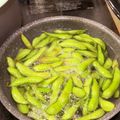 Sally228's cooksnap of when they made 簡単！フライパンで枝豆蒸し焼き！.