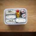 みるく茶's cooksnap of when they made 【 梅とゆかりのおにぎり♪】.