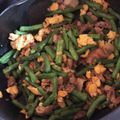 MAYUSHIZU's cooksnap of when they made 簡単で美味しい豚こまといんげんの玉子炒め.