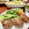 Superlittleboo's cooksnap of when they made 私のハンバーグ＊ジューシー！柔らかいコツ.