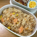 リラシャン's cooksnap of when they made 簡単！秋鮭とコーンの炊き込みご飯.