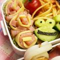 さんちゃん（╹◡╹）'s cooksnap of when they made ☆お弁当に！ハムとチーズのお花♪.