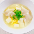 みぽぽ37's cooksnap of when they made 簡単❤豆富と玉子のスープ(餃子入り).