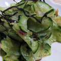 mahorou's cooksnap of when they made やみつき＊きゅうりの塩昆布おかか和え.