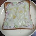 秋太犬's cooksnap of when they made 簡単♪キャベマヨ＆ハムチーズトースト.