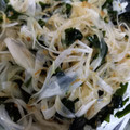 いそしぃ's cooksnap of when they made 簡単！新玉ねぎとワカメのサラダ.