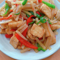 ☆３匹の子ぶた☆'s cooksnap of when they made 油揚げと大根の青椒肉絲風.