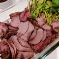 こんこんこんのん's cooksnap of when they made 炊飯器で柔らかローストビーフ*低温調理.