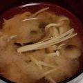 ヨシヨッシー's cooksnap of when they made きのこのみそ汁.
