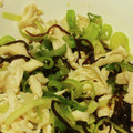 ヨシヨッシー's cooksnap of when they made 箸が止まらん無限♾ささ身のネギ塩昆布和え.