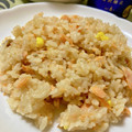 クックＦ8ＪＷ40☆'s cooksnap of when they made 鮭とコーンの洋風炊き込みご飯.