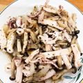 Phamvandon's cooksnap of when they made いかときのこのバター炒め.