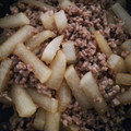 きもちだんごむら's cooksnap of when they made 大根と豚ミンチの甘辛丼.