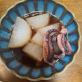 ともえcook's cooksnap of when they made 大根1/2消費ほったらかし煮物！イカ大根.