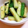 kuropurin's cooksnap of when they made 居酒屋さんのピリ辛みそきゅうり.