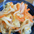 手抜きクック's cooksnap of when they made 我が家の定番＊玉ねぎと人参の玉子炒め.