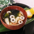 クックHG9V8Y☆'s cooksnap of when they made 竹輪と油揚げとワカメのお味噌汁.