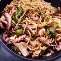 めぐ＊ぴぃ's cooksnap of when they made 春キャベツとイカゲソの塩焼きそば.
