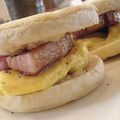 iyo＊'s cooksnap of when they made 朝食に☆カルボナーラ味のマフィンサンド♪.