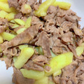 ☆hiroppy☆'s cooksnap of when they made 簡単！豚肉とじゃがいもの塩昆布バター炒め.