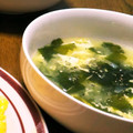 クリーピングタイム☆'s cooksnap of when they made 簡単♬わかめと卵と玉ねぎスープ.