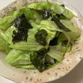 YUZU8120's cooksnap of when they made レタスと海苔のやみつきサラダ.