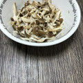 みりん調味料's cooksnap of when they made レンチン☆しめじと舞茸のごま和え.